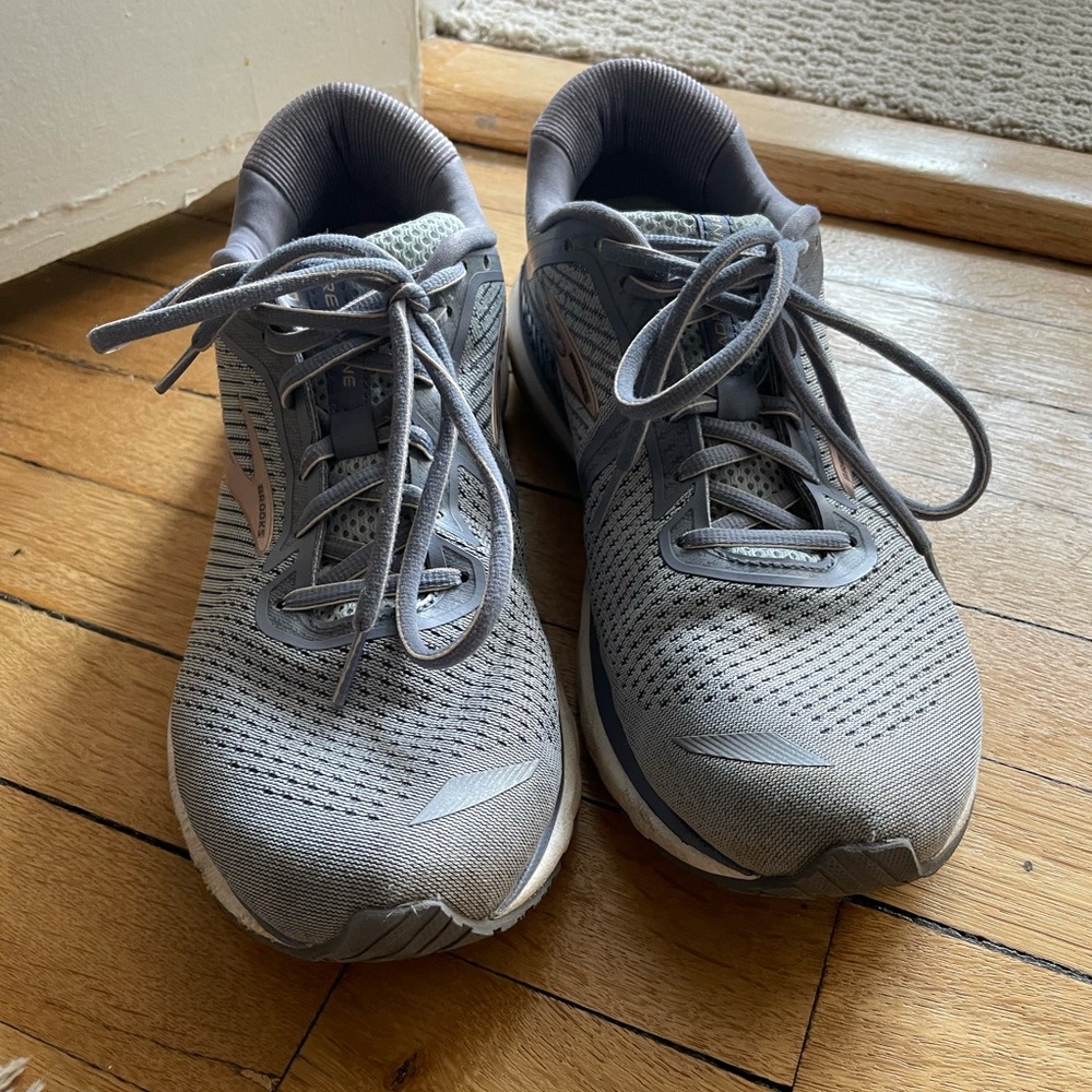 Brooks Running Shoes (women)